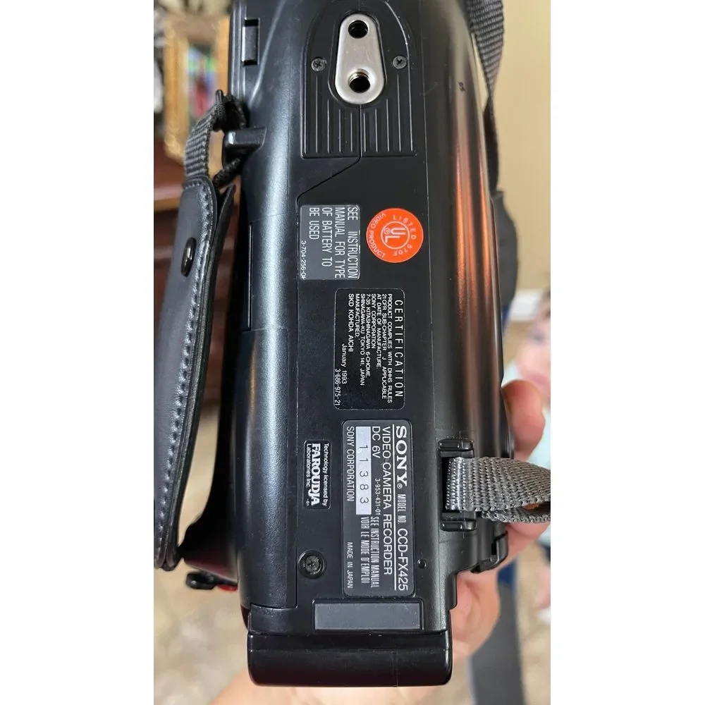 Sony Handheld Video‎ Camera CCD-FX420 Cassette Record Clean Untested- parts only